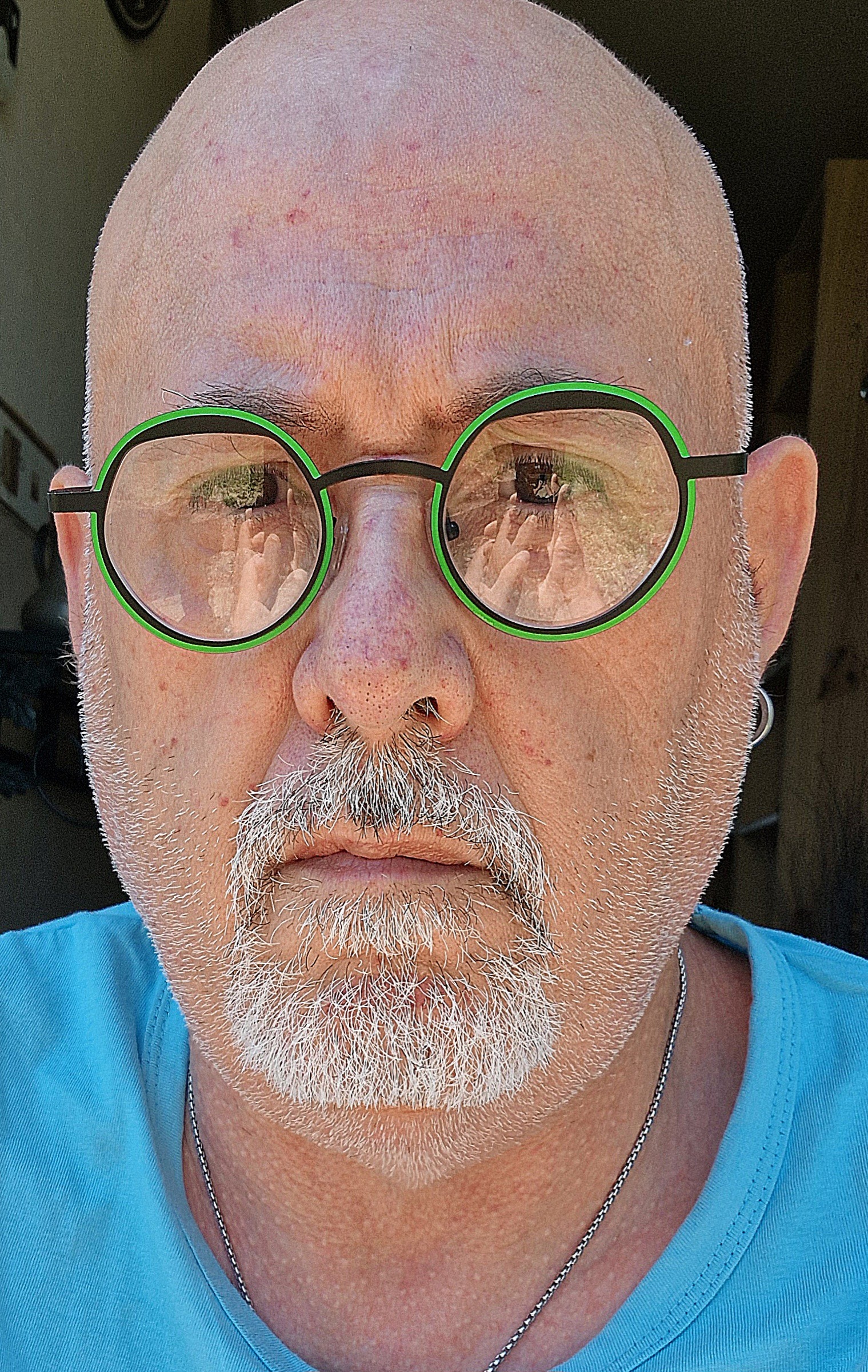 Profil de Viny, 55 ans, Gay rencontre à Stierva