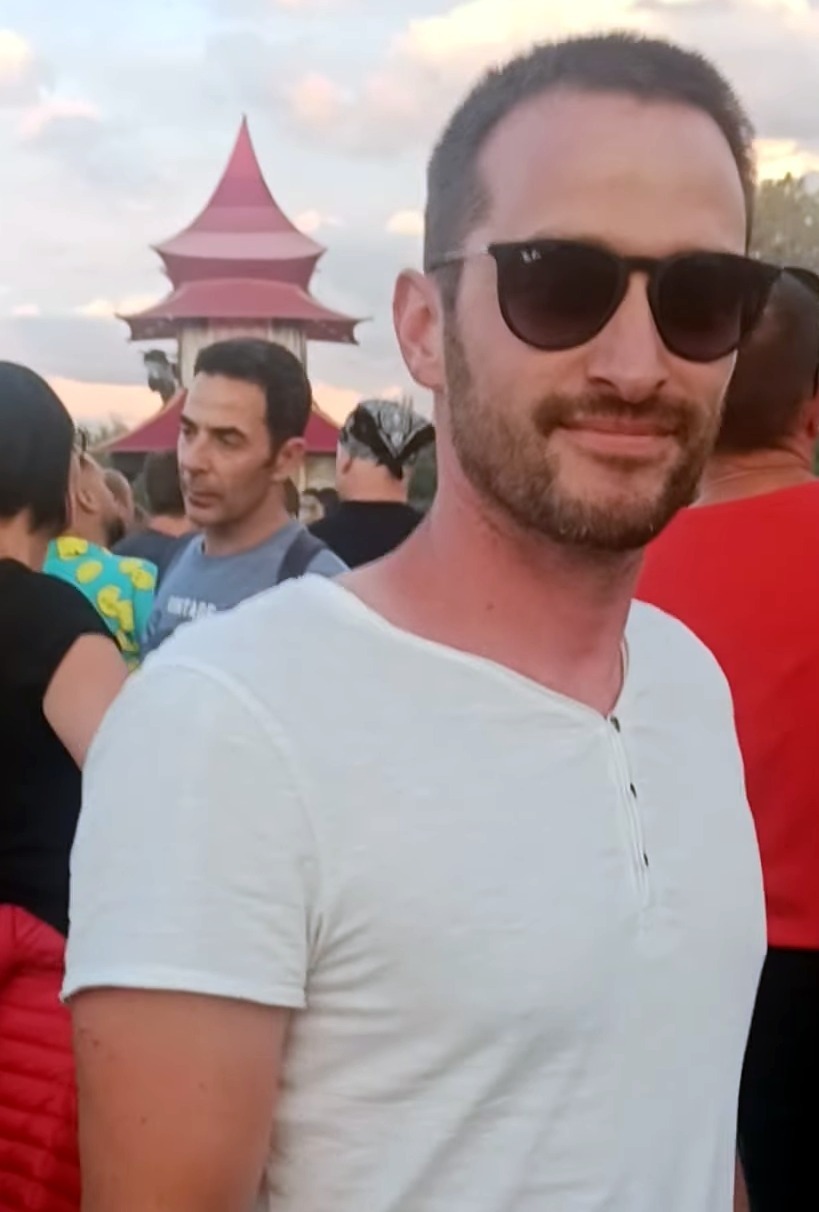 Profil de Lounis, 40 ans, Gay rencontre à Gänsbrunnen