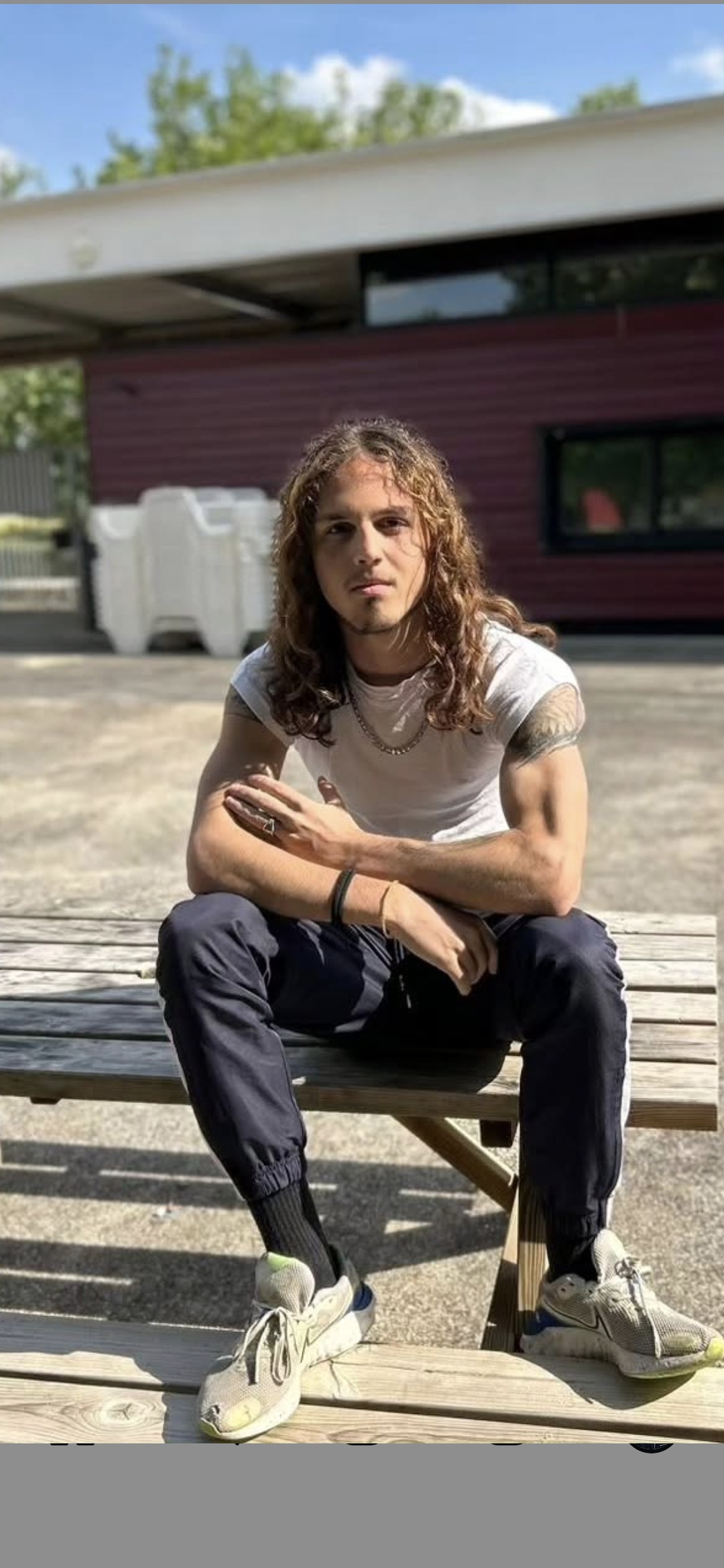 Profil de Aleksi, 21 ans, Gay rencontre à Borex