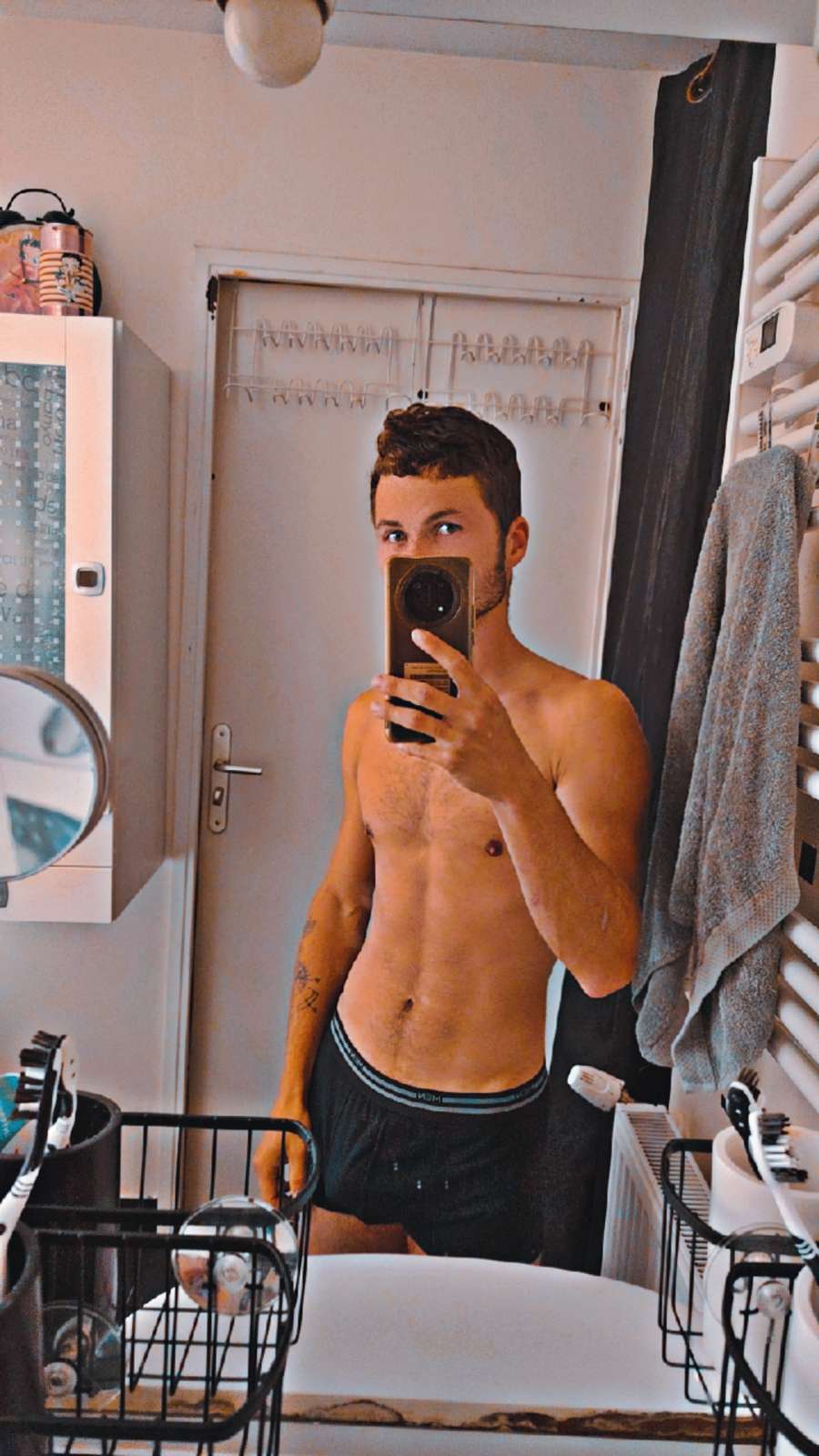 Profil de Jessie, 21 ans, Gay rencontre à Willadingen