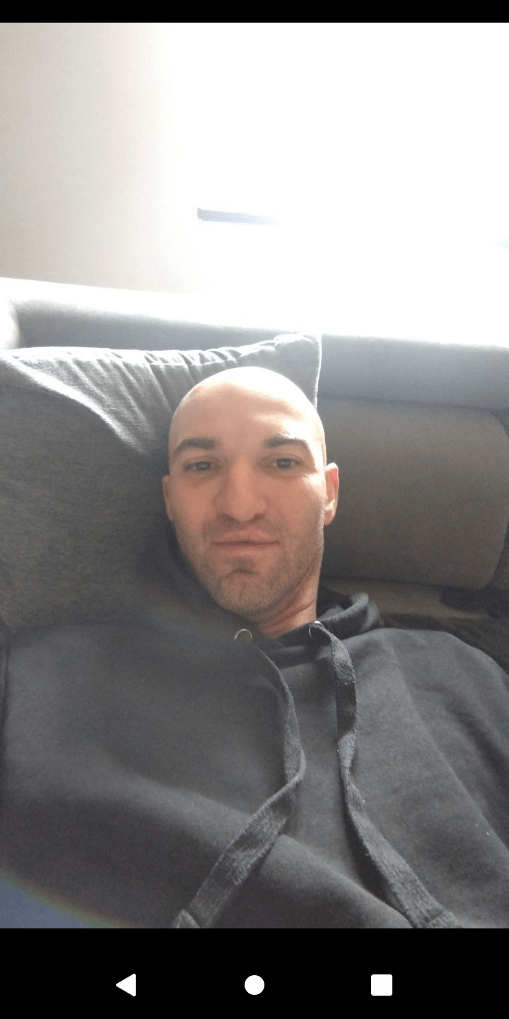 Profil de Timoleon, 38 ans, Gay rencontre à Mühlethal