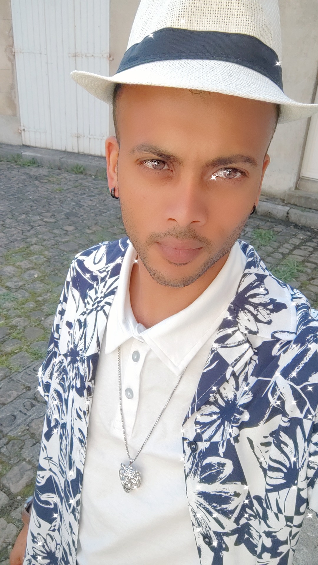 Profil de Niel, 29 ans, Gay rencontre à Villars-Epeney