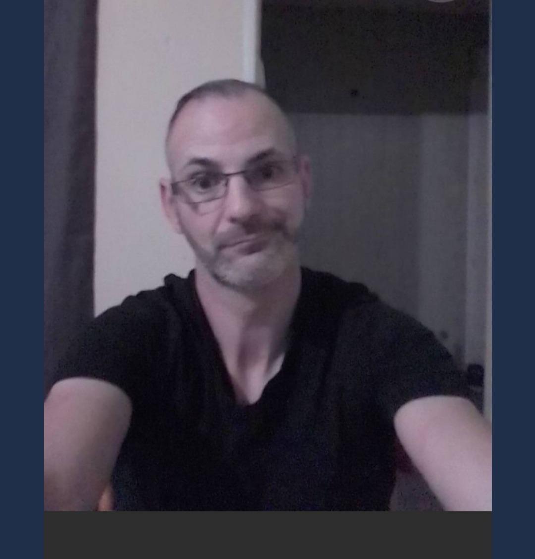 Profil de Abdelmounaim, 48 ans, Gay rencontre à Stierva