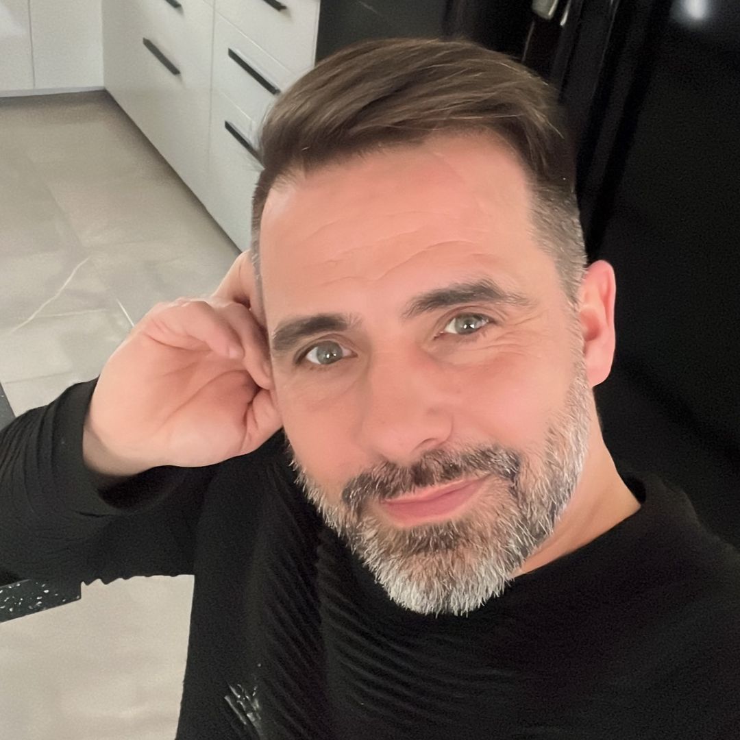 Profil de Abdelrazak, 39 ans, Gay rencontre à Rodels