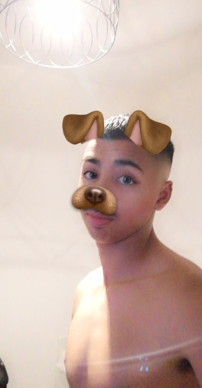 Profil de Jef, 21 ans, Gay rencontre à Vicosoprano