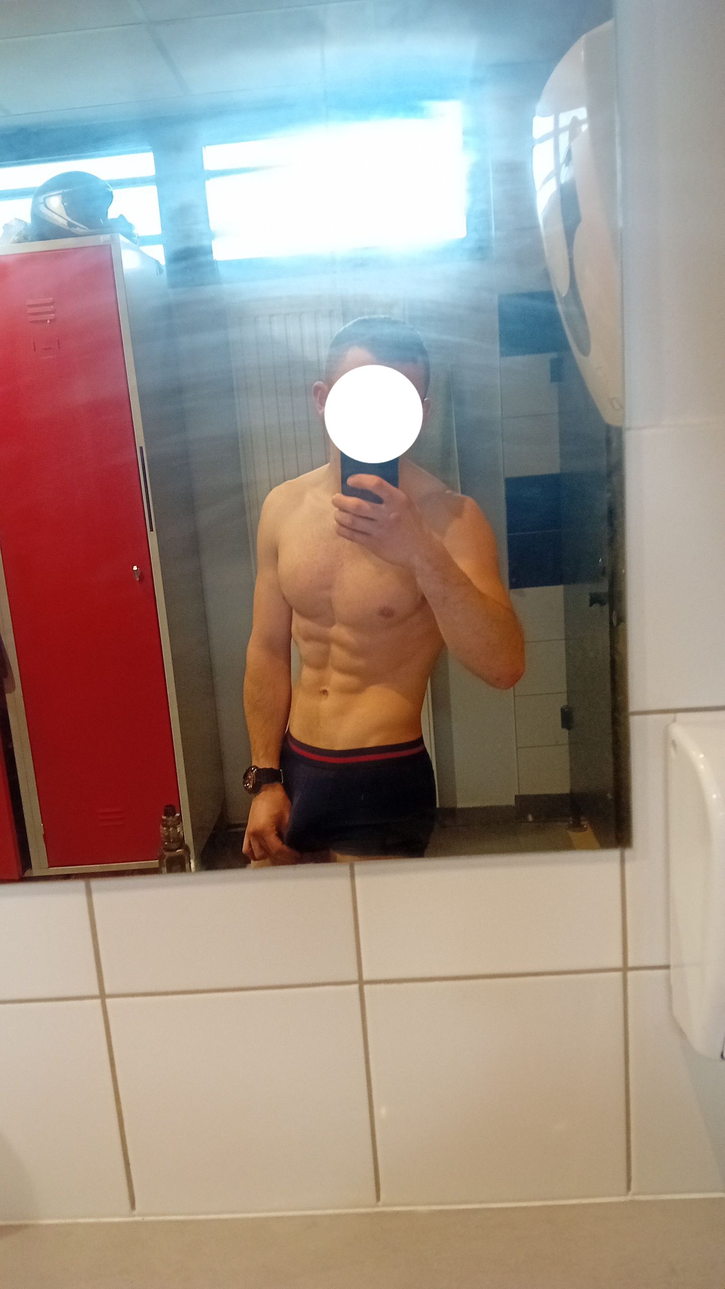 Profil de Abdelhalime, 23 ans, Gay rencontre à Hinterforst
