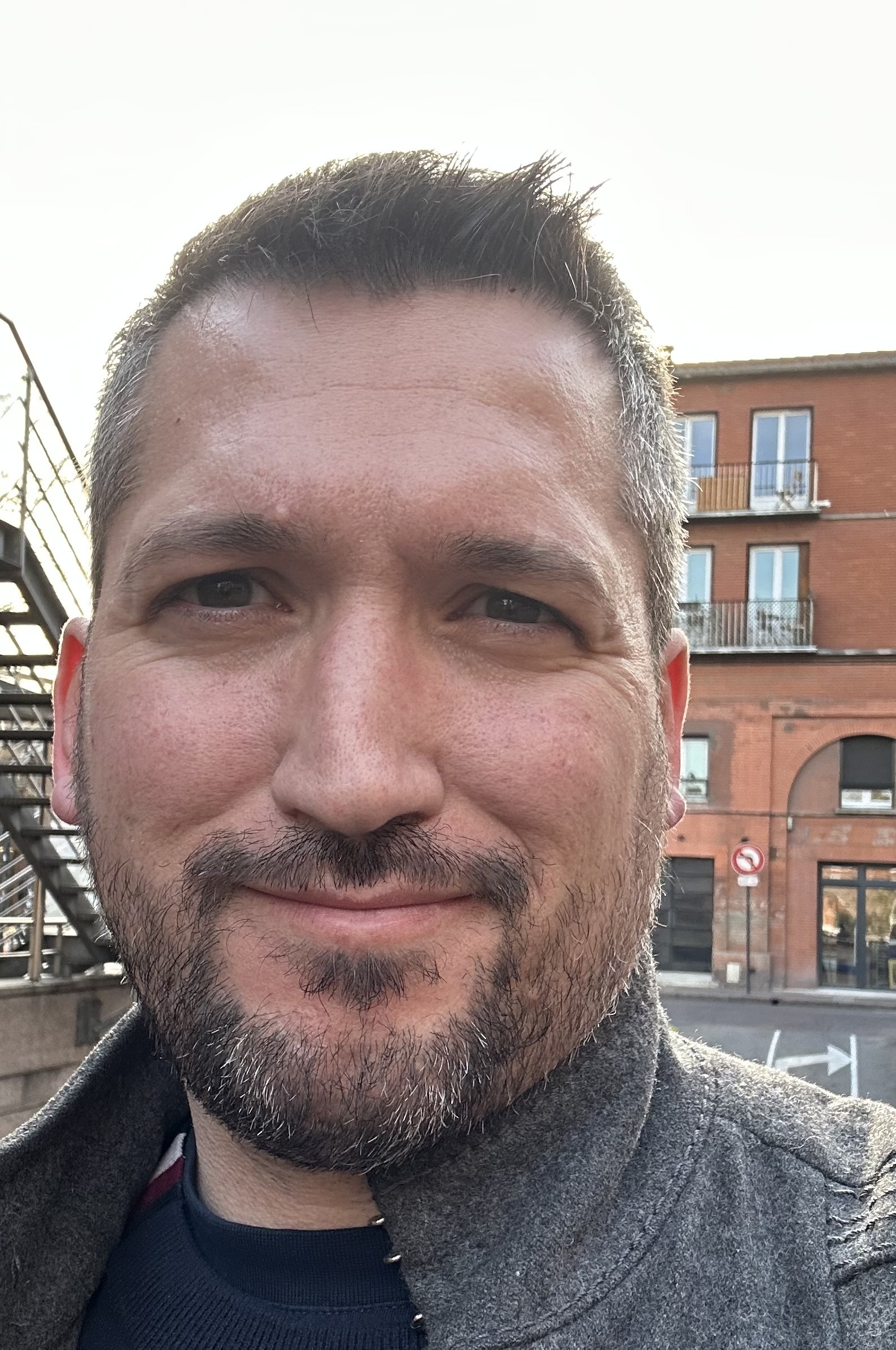 Profil de Macire, 42 ans, Gay rencontre à Stettlen