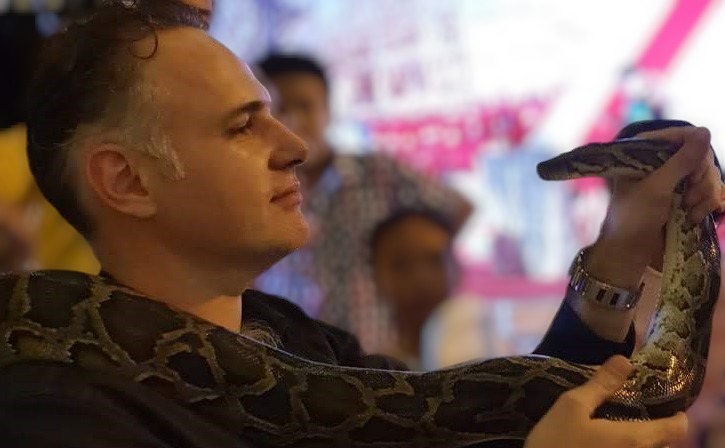 Profil de Kayhan, 51 ans, Gay rencontre à Cormoret