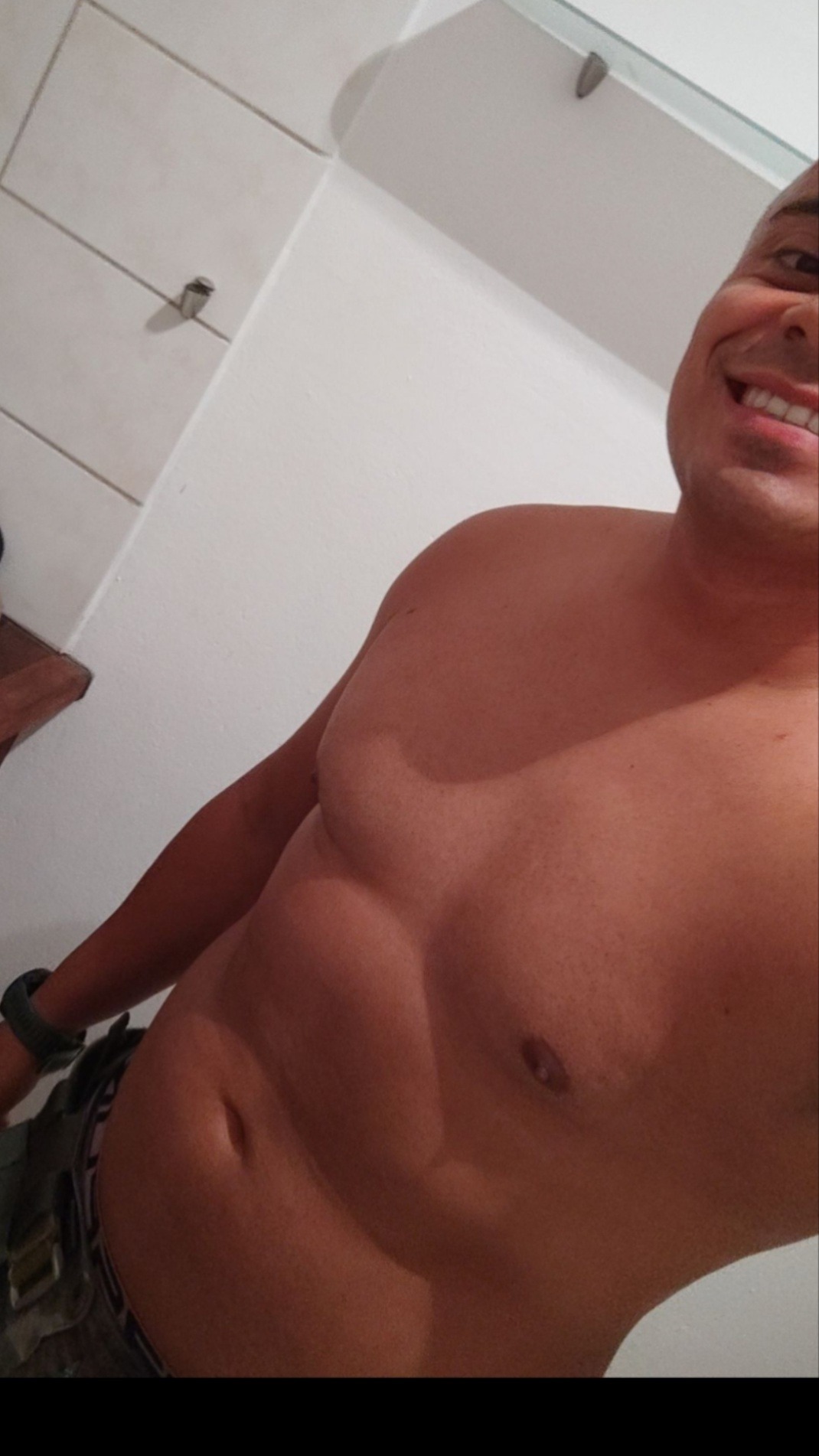 Profil de Djilani, 31 ans, Gay rencontre à Pitasch
