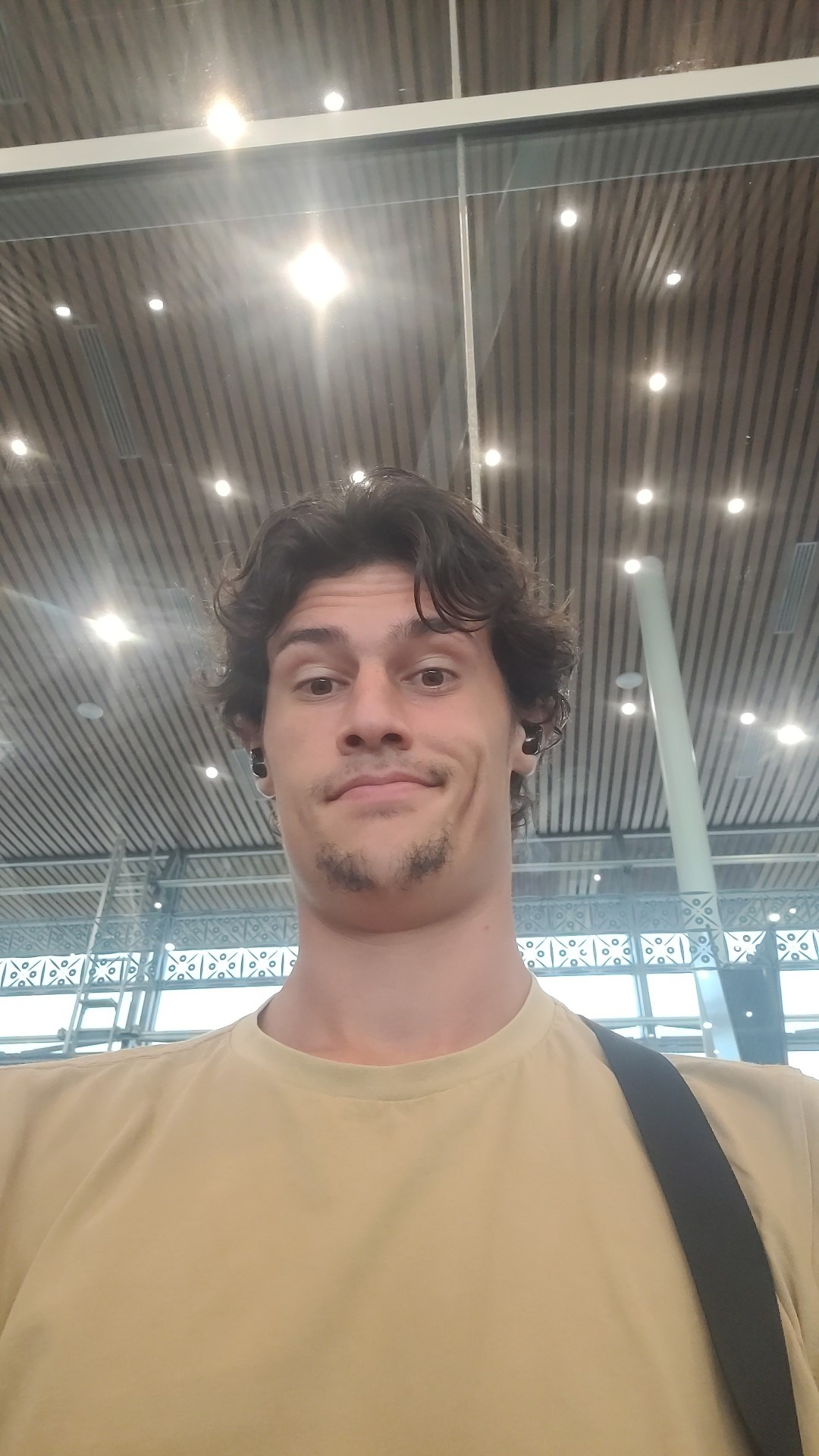 Profil de Rija, 22 ans, Gay rencontre à Clugin