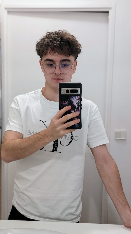 Profil de Cristobal, 22 ans, Gay rencontre à Lohn GR