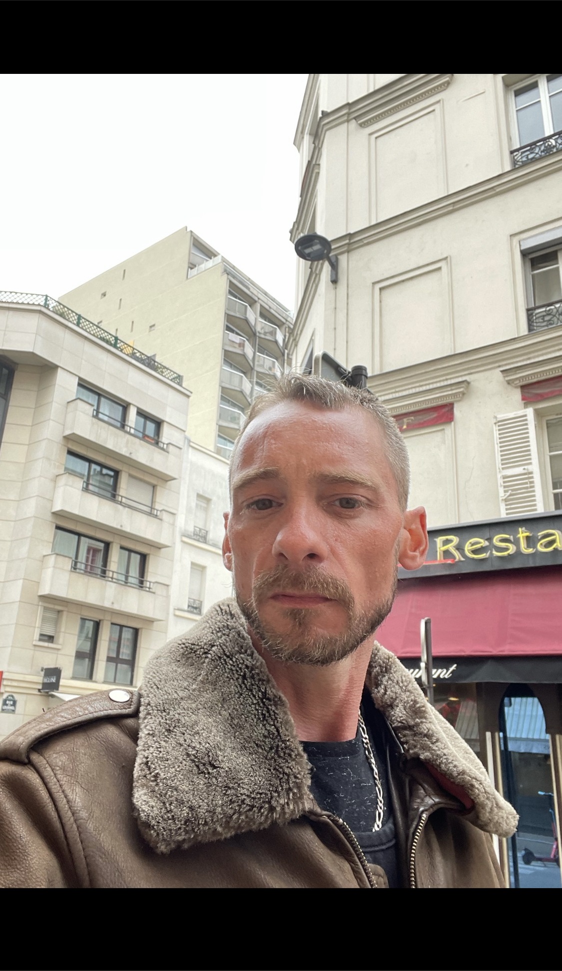 Profil de Eliesse, 40 ans, Gay rencontre à Pratval