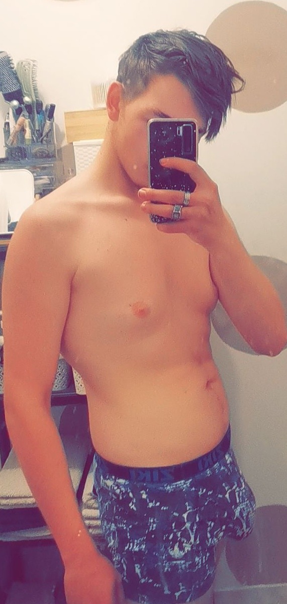 Profil de Manhattan, 20 ans, Gay rencontre à Avenches