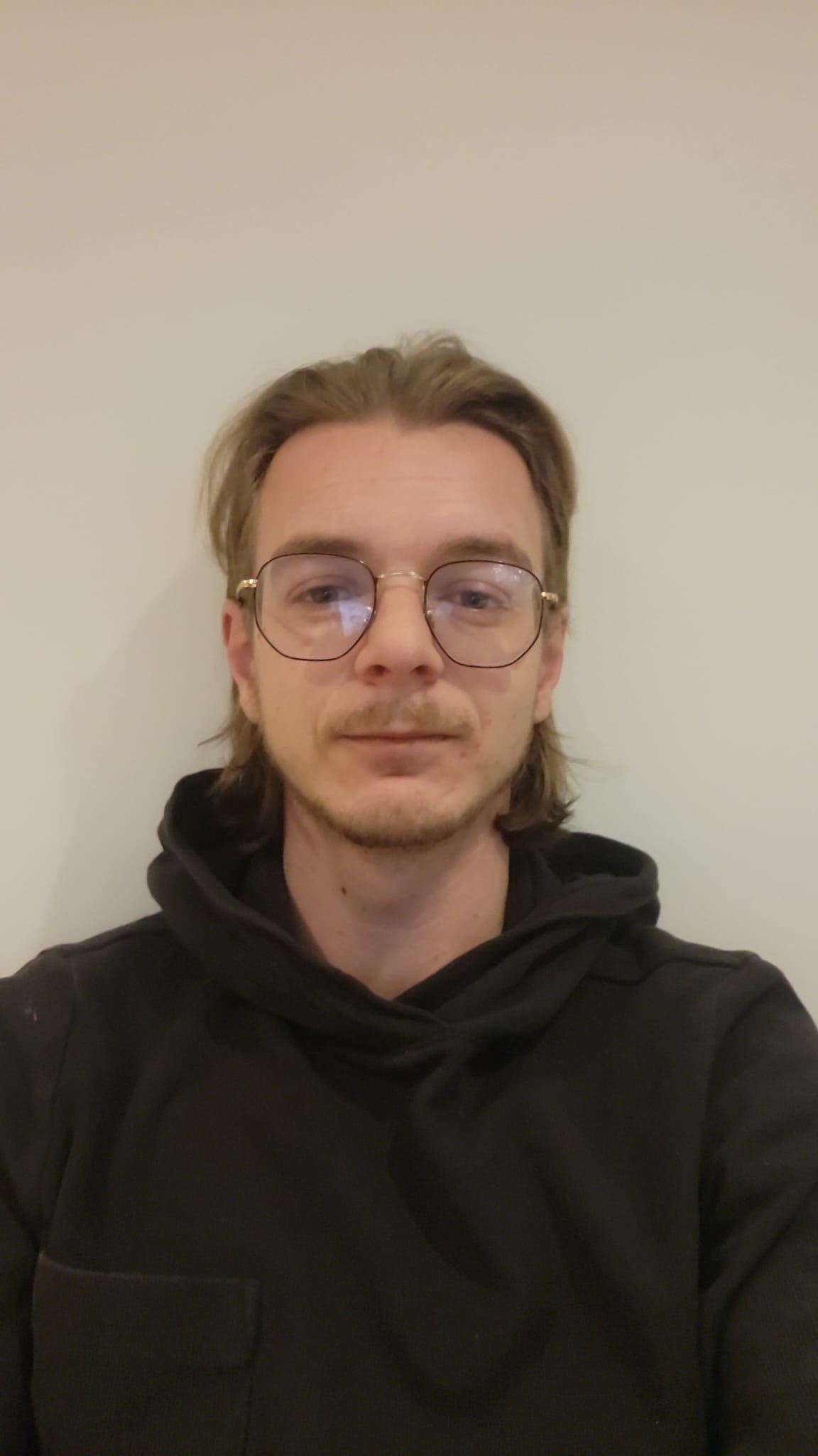 Profil de Noury, 30 ans, Gay rencontre à Sevgein