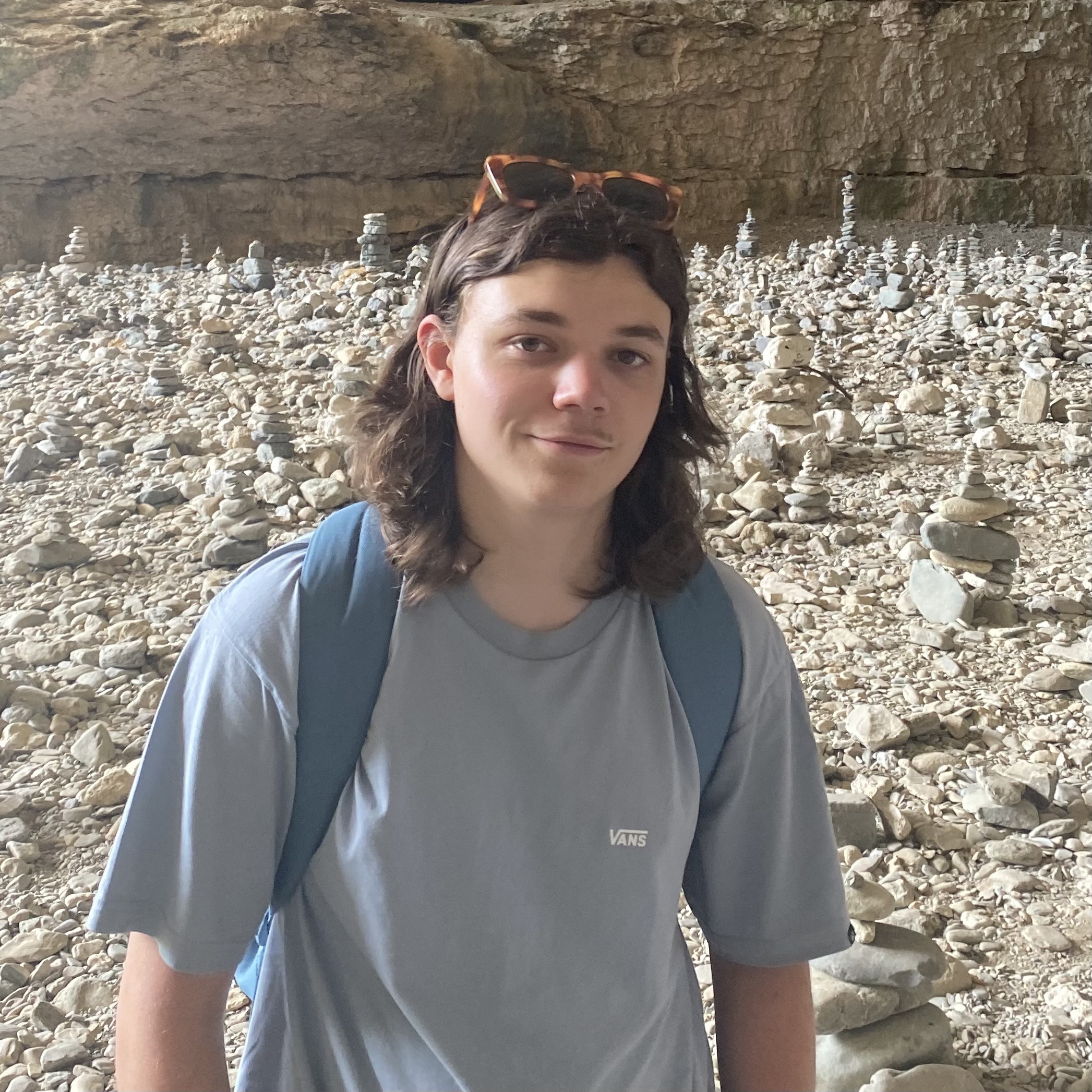 Profil de Aleandro, 21 ans, Gay rencontre à Molinis