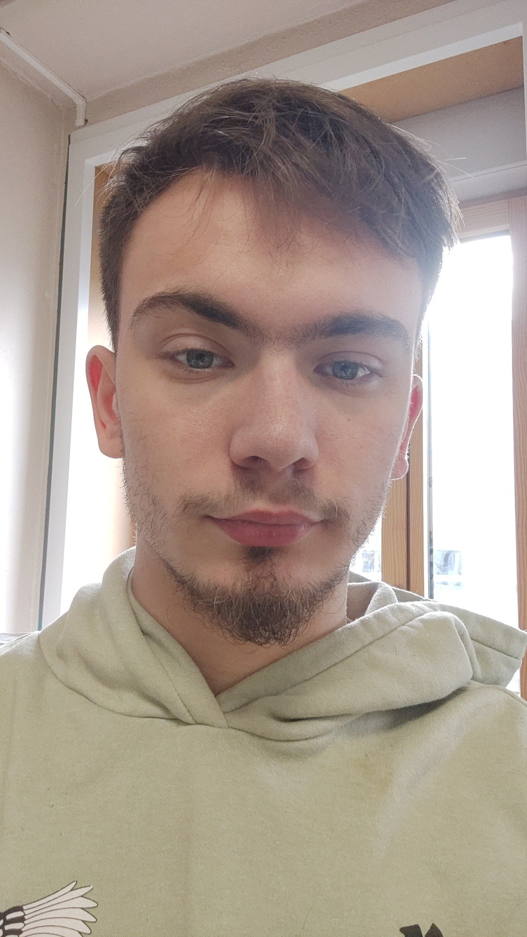 Profil de Nicolae, 23 ans, Gay rencontre à Andiast