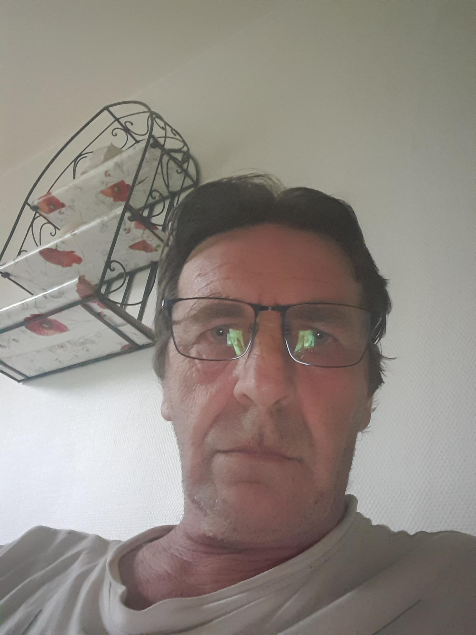 Profil de Mafoud, 55 ans, Gay rencontre à Baar