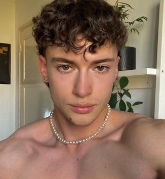 Profil de Douglas, 22 ans, Gay rencontre à Wikon
