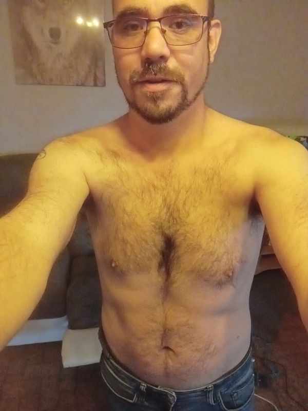Profil de Ghjuvan, 40 ans, Gay rencontre à St. Peter