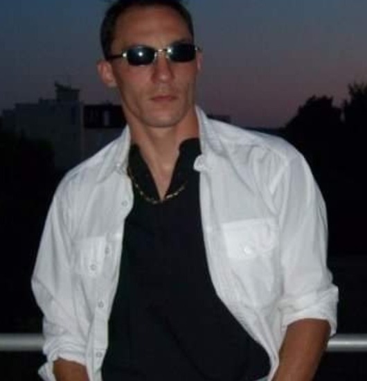 Profil de Ademe, 41 ans, Gay rencontre à La Chaux-du-Milieu