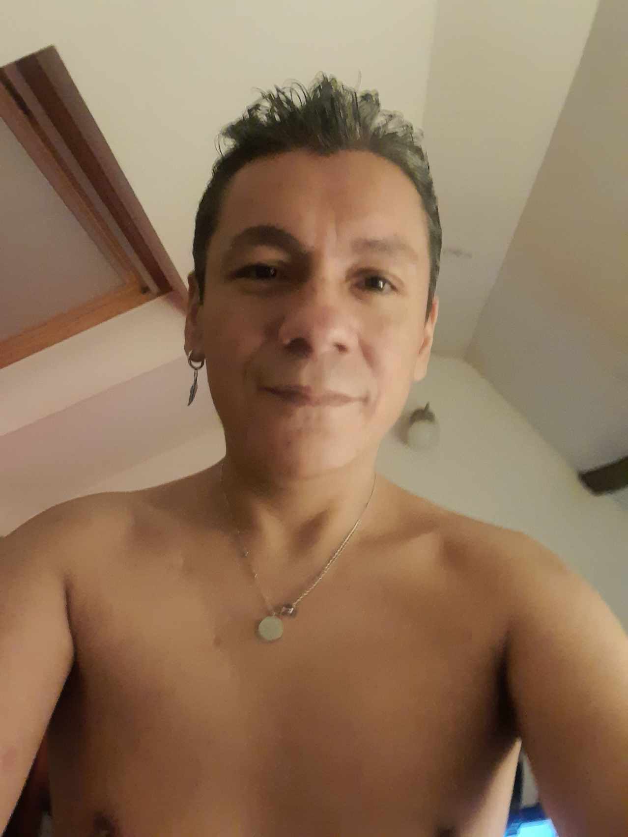 Profil de Fati, 40 ans, Gay rencontre à Urnäsch