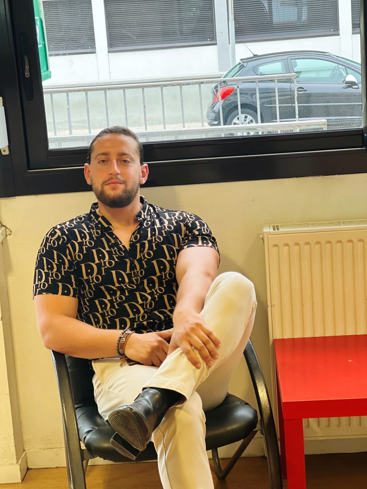 Profil de Janik, 26 ans, Gay rencontre à Almens