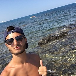 Profil de Amael, 20 ans, Gay rencontre à Uvrier