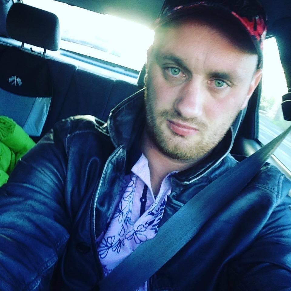 Profil de Georges-eric, 40 ans, Gay rencontre à Root D4