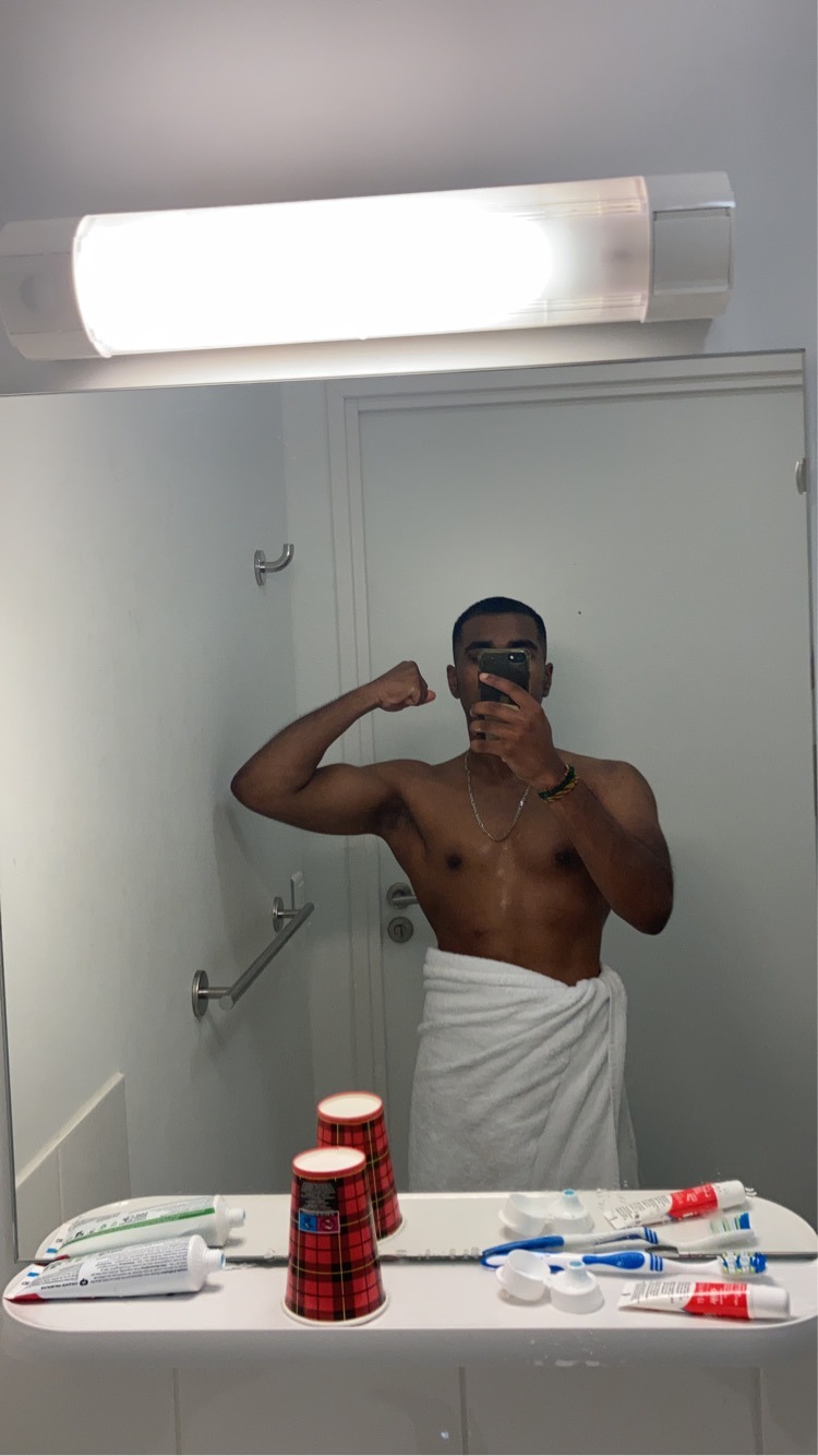 Profil de Emanuele, 25 ans, Gay rencontre à Paudex