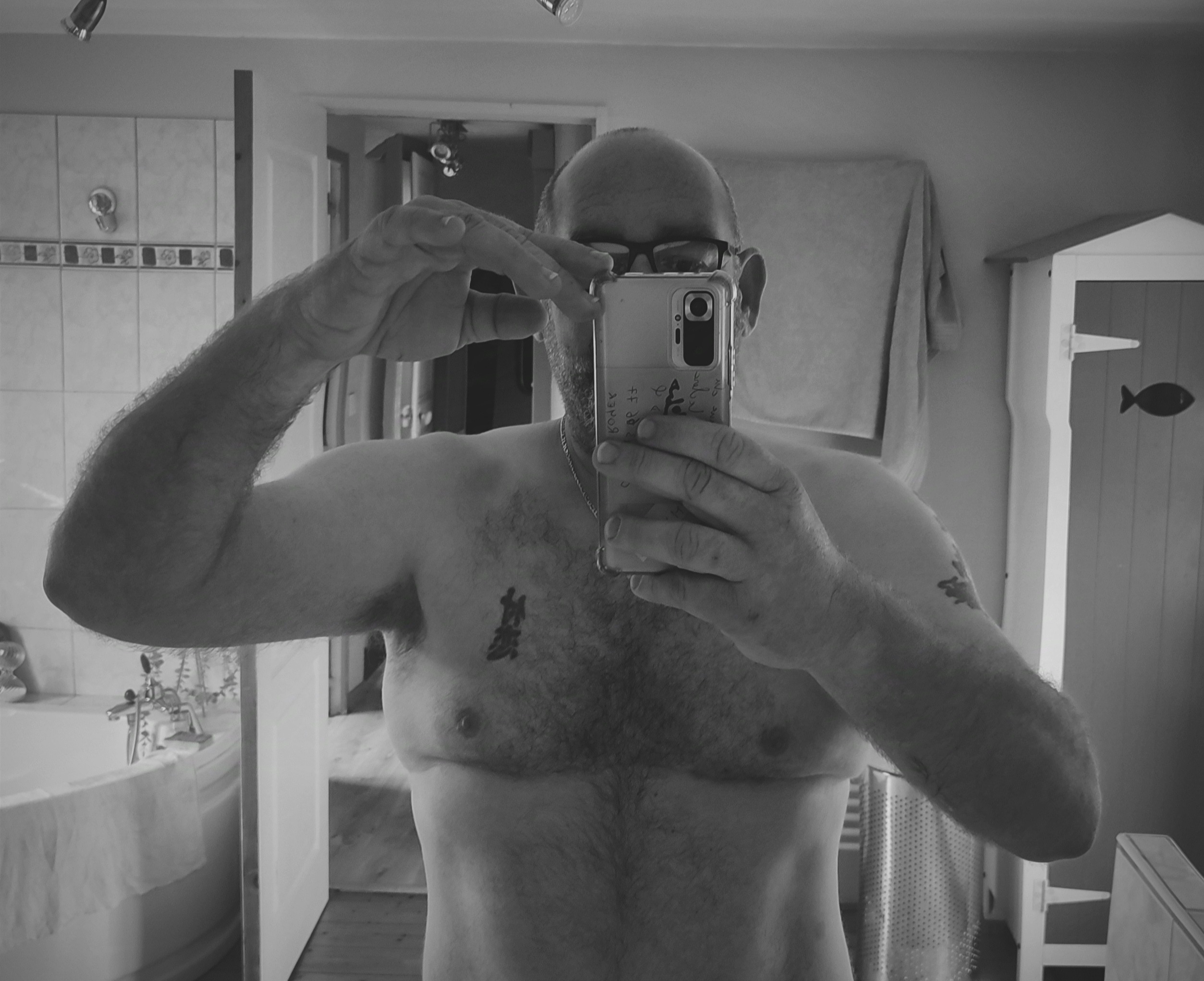 Profil de Hai, 48 ans, Gay rencontre à Villargiroud