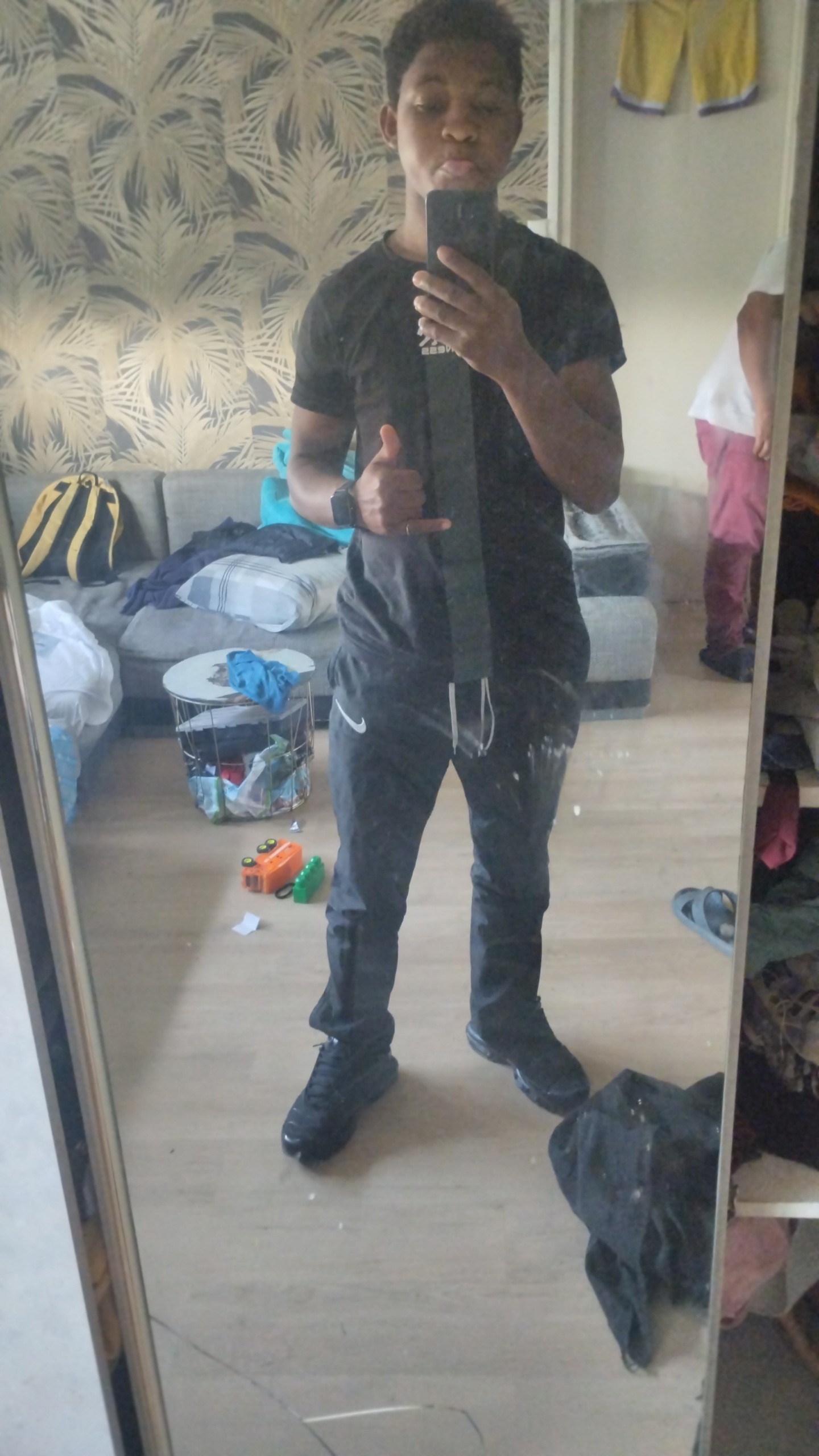 Profil de Lounis, 19 ans, Gay rencontre à Aven