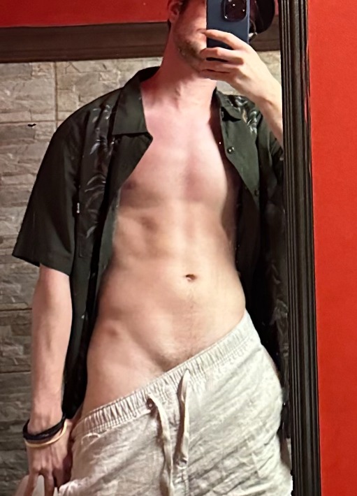Profil de Paul-hugo, 25 ans, Gay rencontre à Tinizong