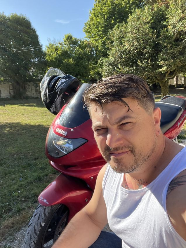 Profil de Sadri, 42 ans, Gay rencontre à Boudry