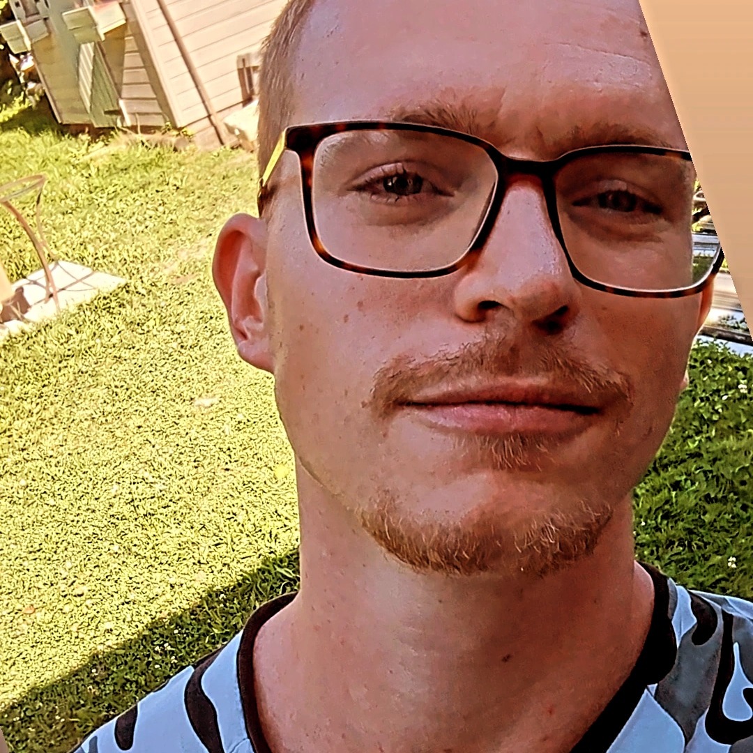 Profil de Matthyas, 25 ans, Gay rencontre à Gressy