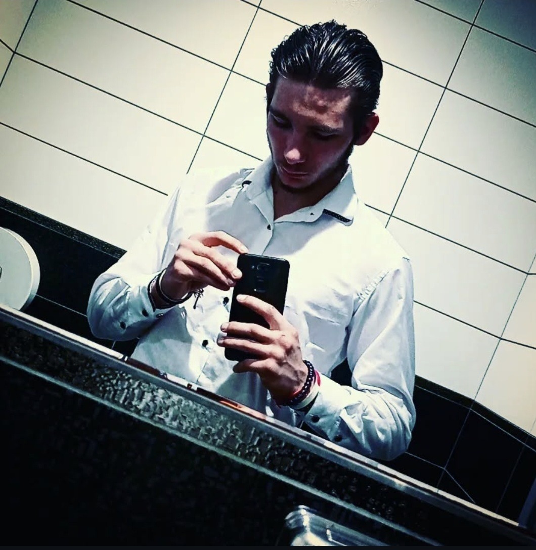 Profil de Jule, 21 ans, Gay rencontre à Rodels