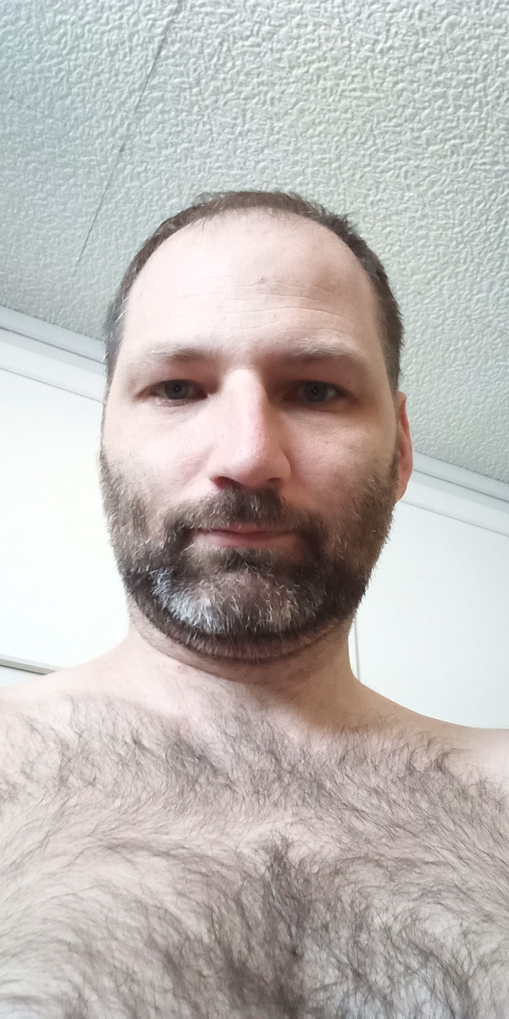 Profil de Jordhan, 37 ans, Gay rencontre à Vella