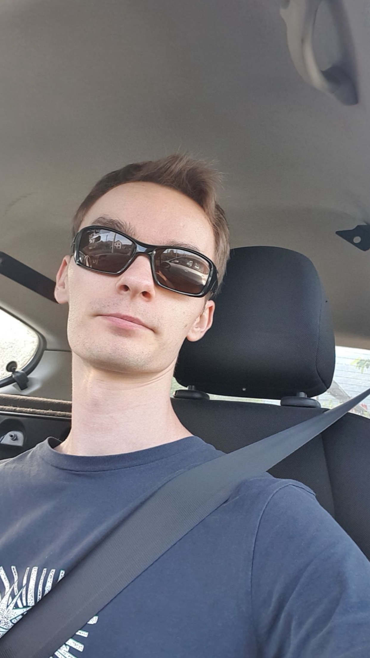 Profil de Alan, 25 ans, Gay rencontre à Cormoret