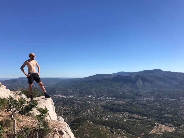 Profil de Linus, 26 ans, Gay rencontre à Corbeyrier