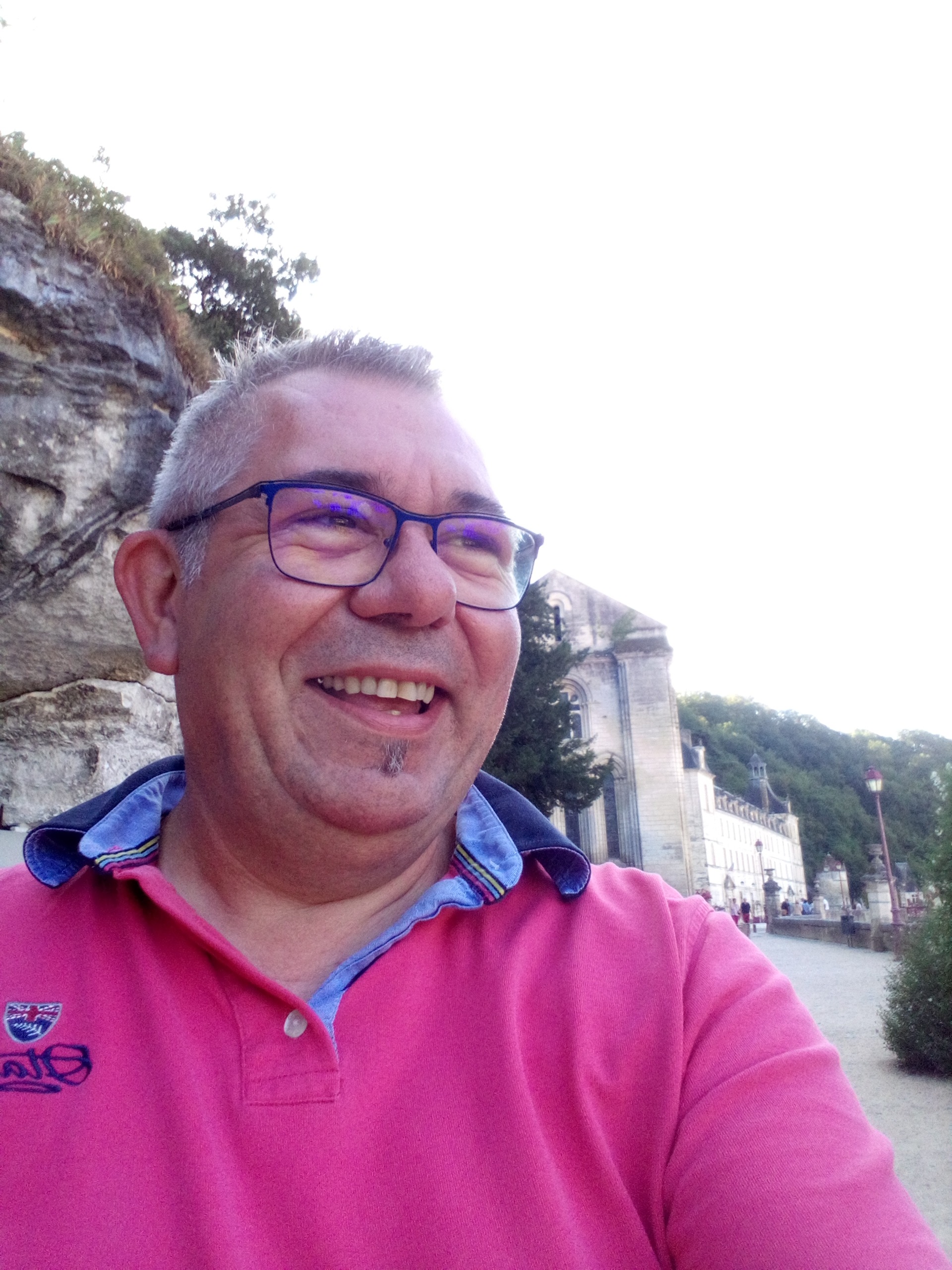 Profil de Houdhayfa, 55 ans, Gay rencontre à Vulpera