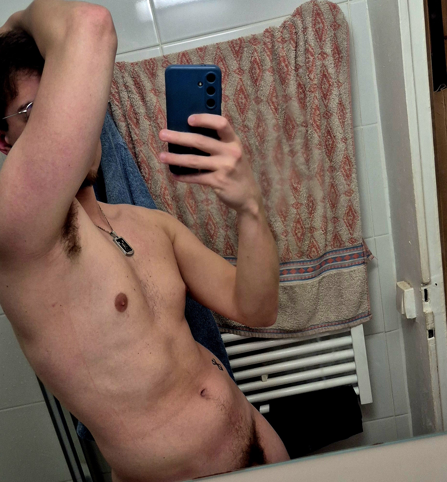 Profil de Amdjad, 24 ans, Gay rencontre à Eich