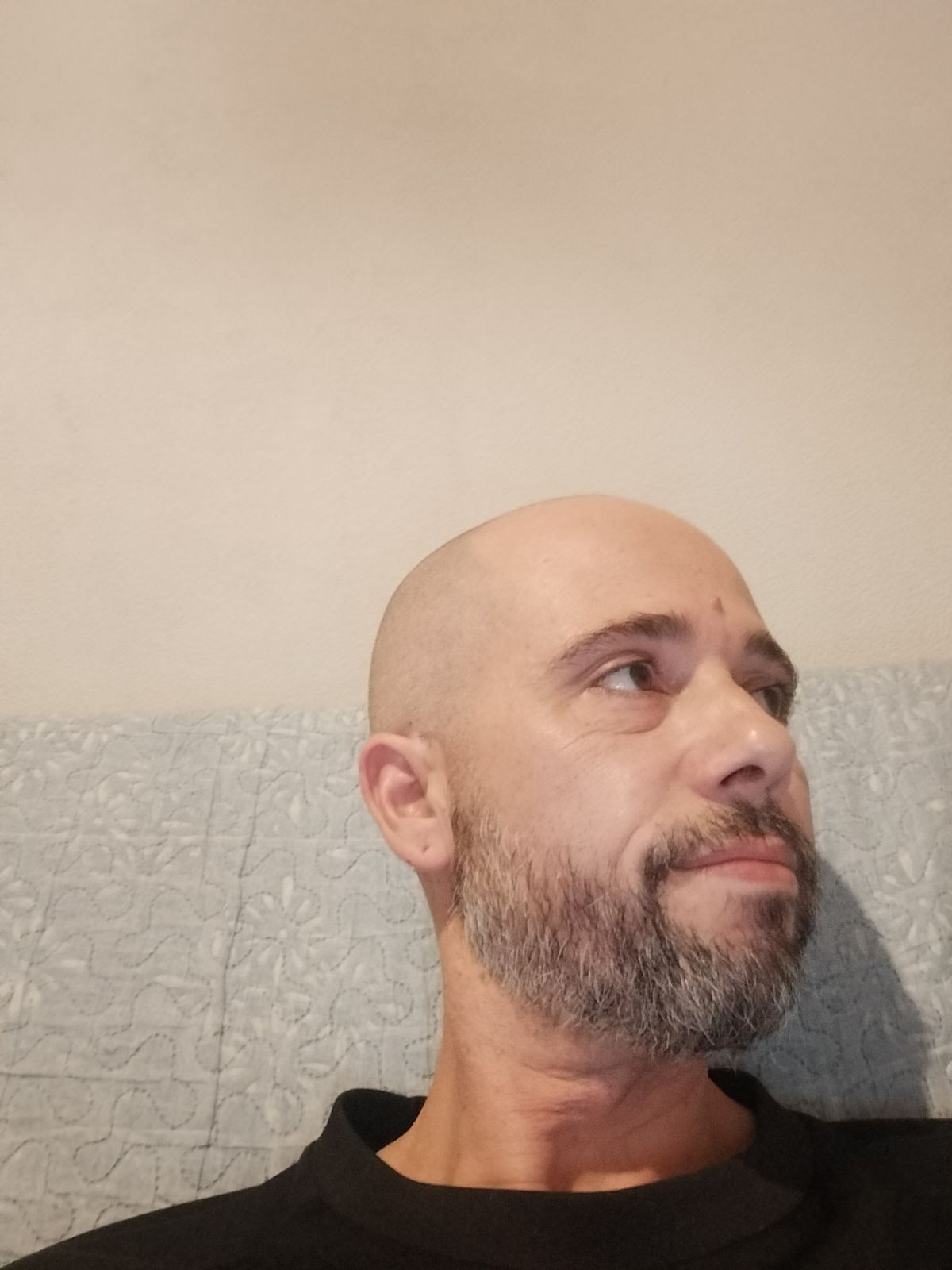 Profil de Imad, 40 ans, Gay rencontre à Theilingen