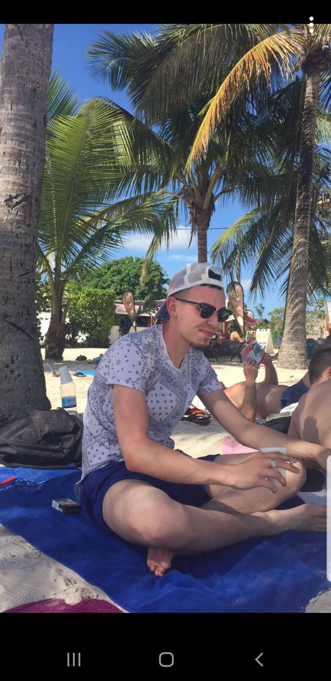 Profil de Amon, 26 ans, Gay rencontre à Willadingen