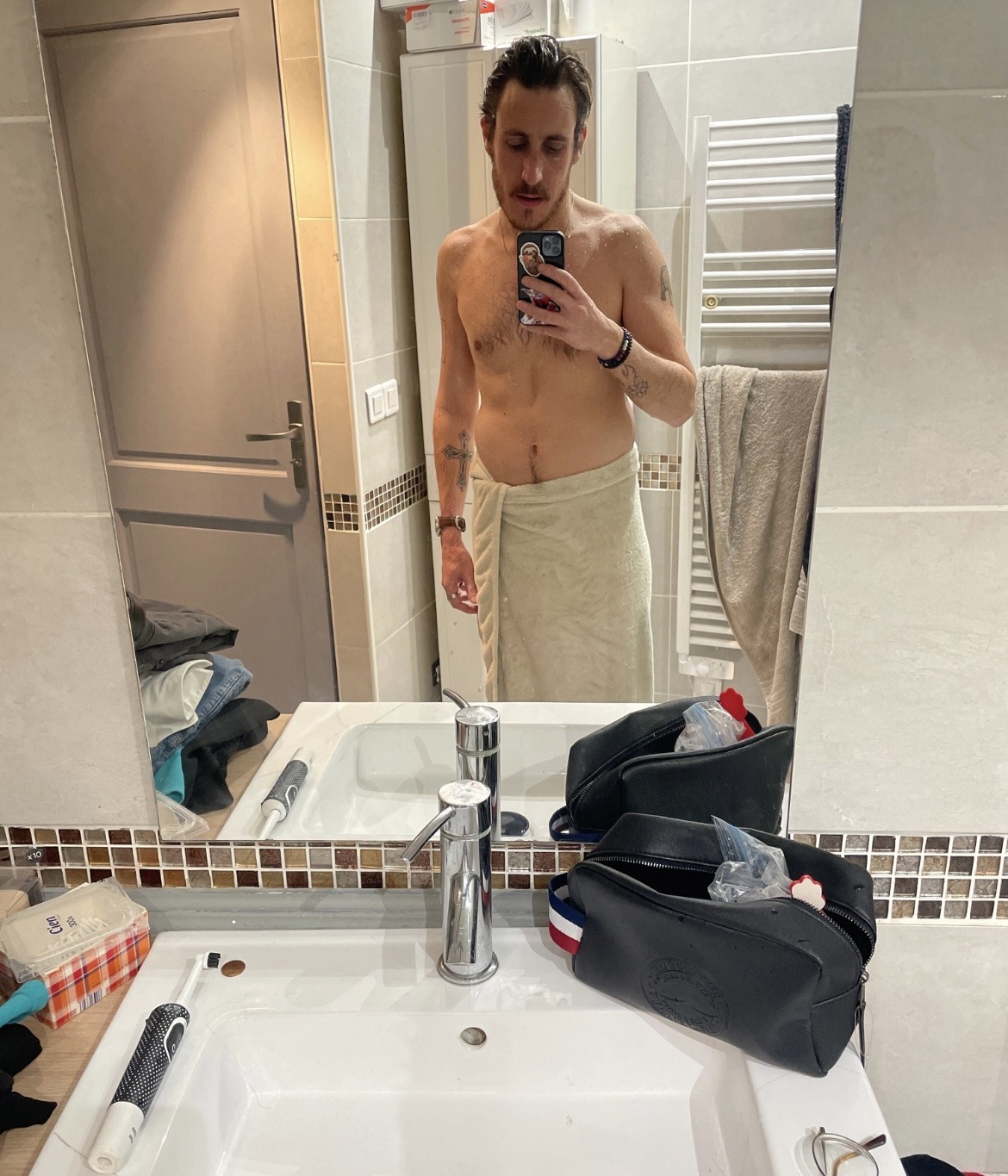 Profil de Loïc, 34 ans, Gay rencontre à Ogens