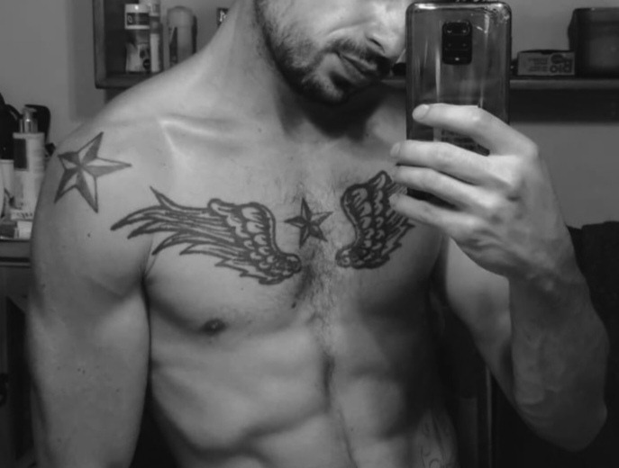 Profil de Timour, 28 ans, Gay rencontre à Hintermoos