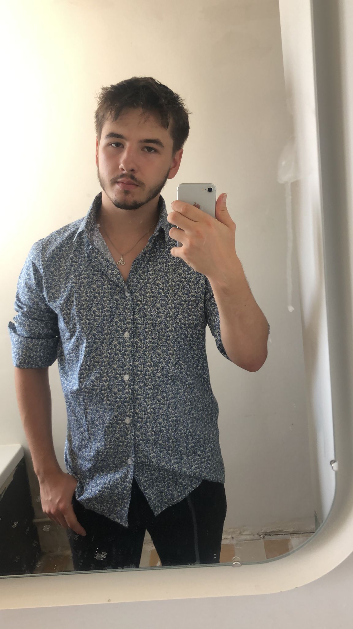 Profil de Hari, 19 ans, Gay rencontre à Oberschan