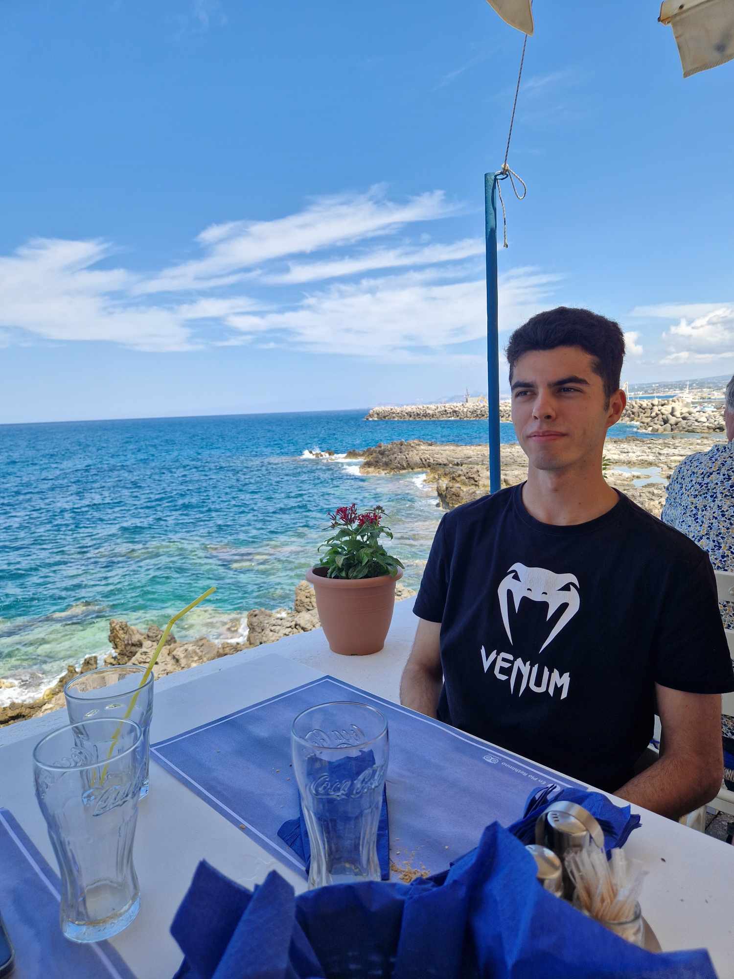 Profil de Envel, 19 ans, Gay rencontre à Provence