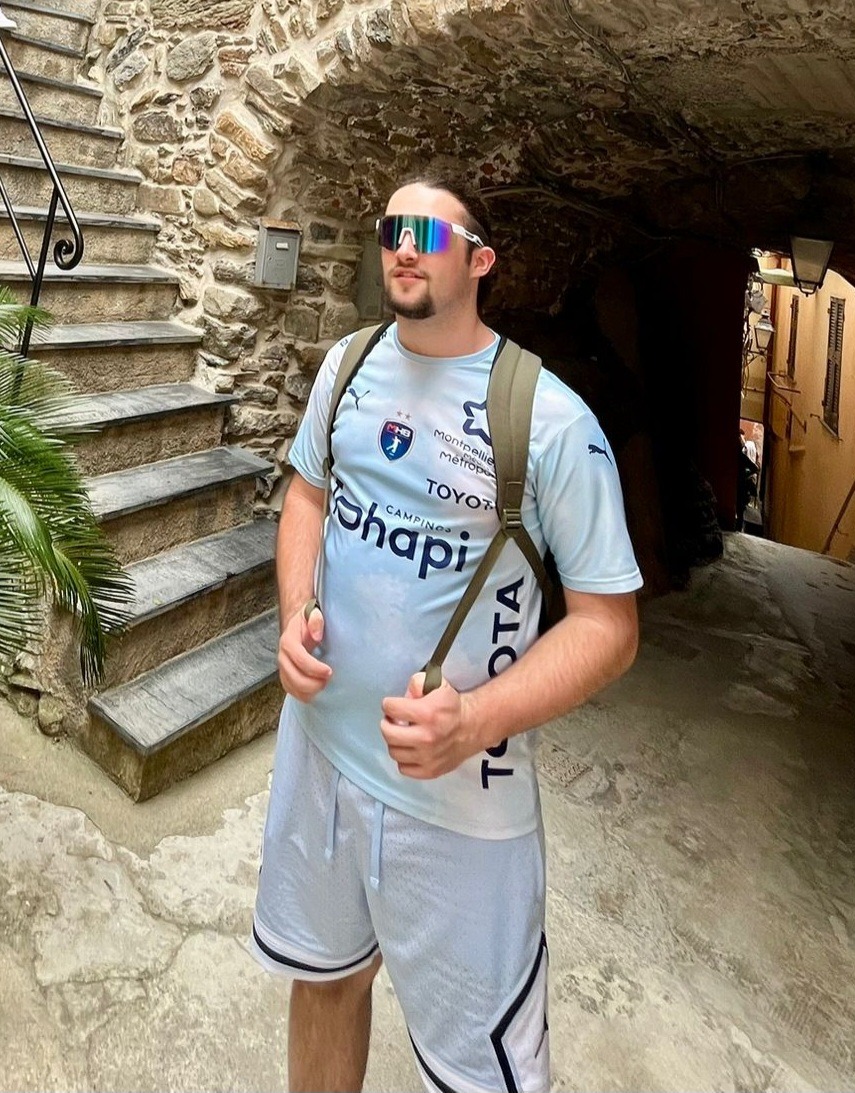 Profil de Klyde, 21 ans, Gay rencontre à Hofen SH