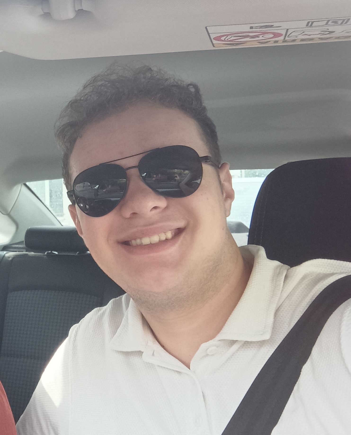 Profil de Lyvio, 21 ans, Gay rencontre à Cully