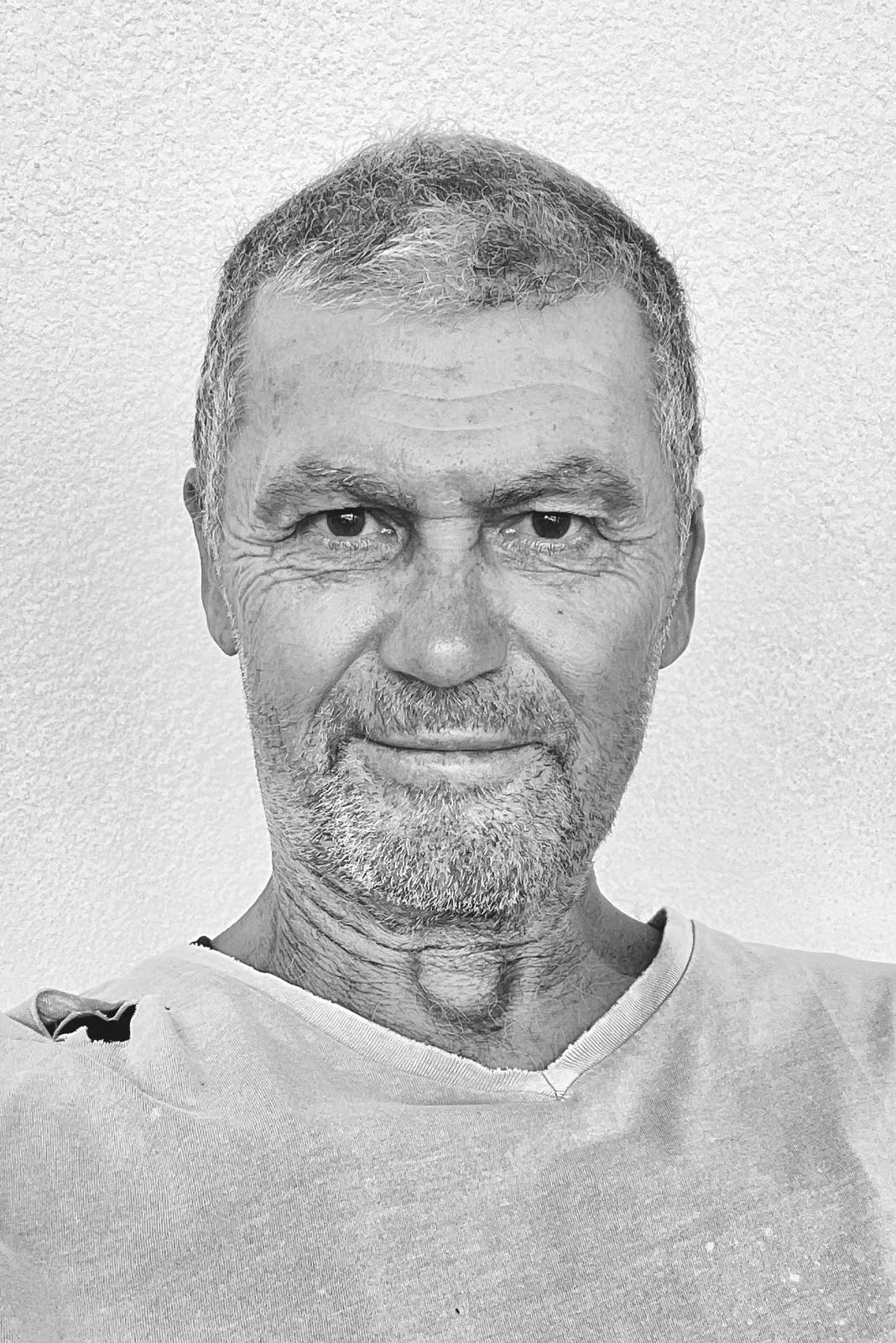 Profil de Younous, 55 ans, Gay rencontre à Tschlin
