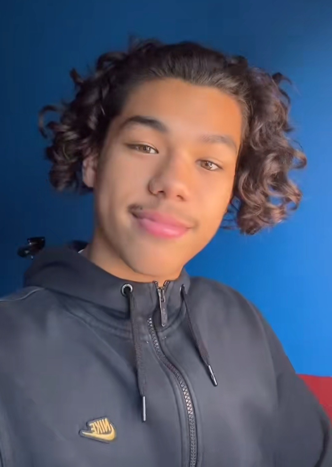 Profil de Thays, 20 ans, Gay rencontre à Signy